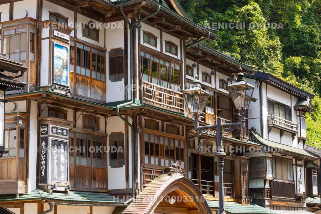 山形県 銀山温泉 温泉街