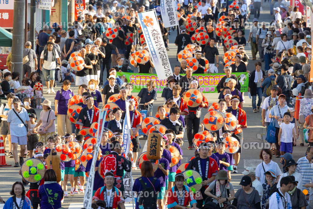 山形県　おばなざわ花笠まつり　花笠踊り大パレード