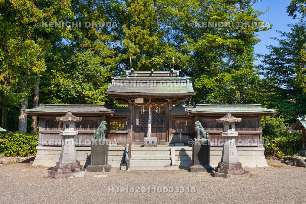 滋賀県　鈴休神社　本殿