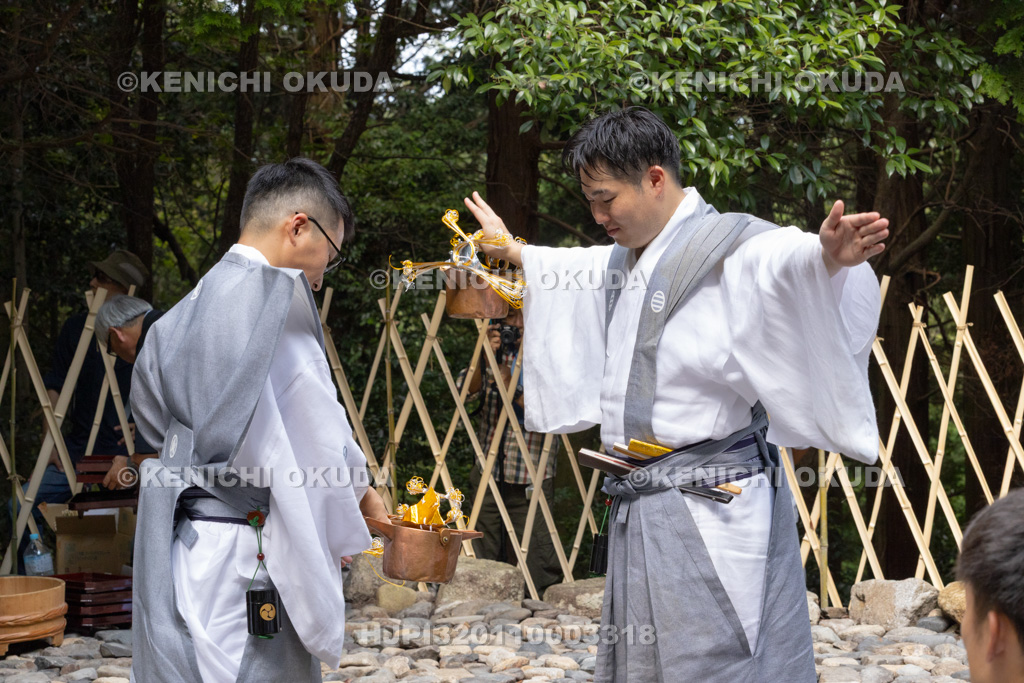滋賀県 芋競べ祭り 神の三々九度の盃の事