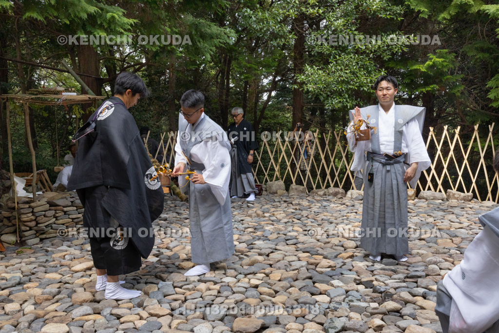 滋賀県 芋競べ祭り 神の三々九度の盃の事