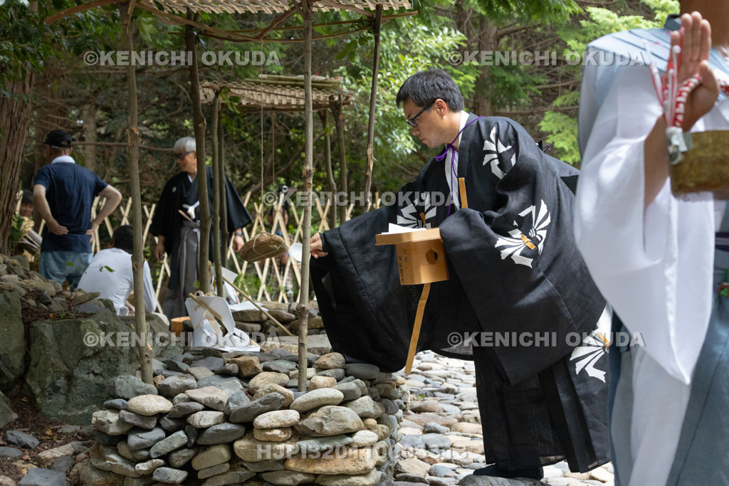 滋賀県 芋競べ祭り 神の三々九度の盃の事