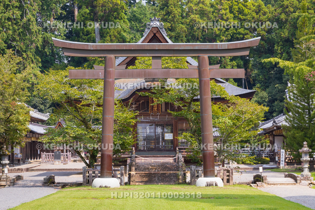 滋賀県 馬見岡綿向神社 拝殿