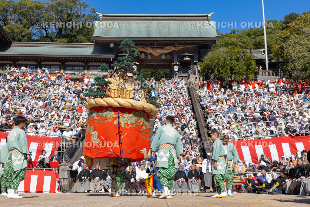 長崎県　長崎くんち　傘鉾（諏訪町）