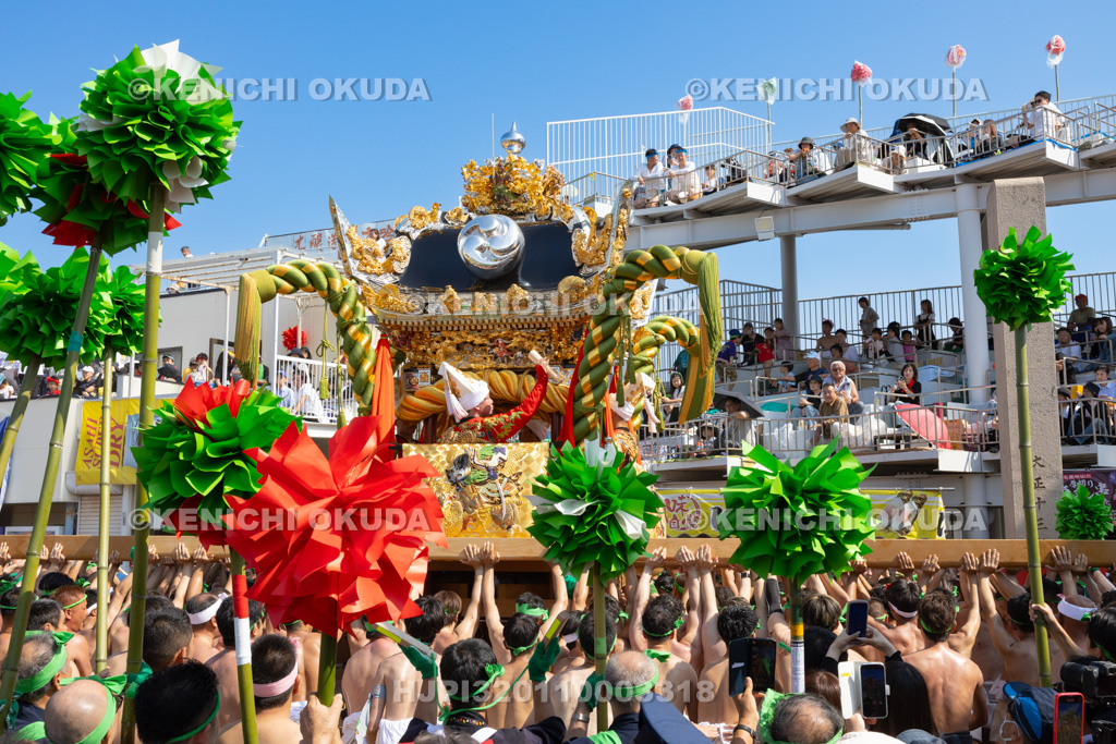 兵庫県　灘のけんか祭り（宵宮）　屋台宮入り　木場