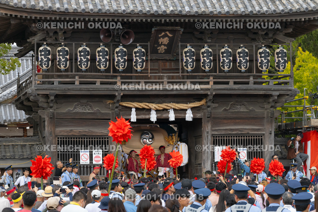 兵庫県 灘のけんか祭り(宵宮) 屋台楼門入り 松原