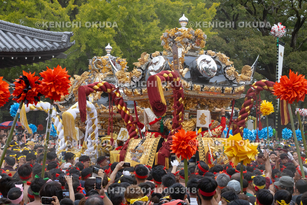 兵庫県 灘のけんか祭り(宵宮) 拝殿前練り合わせ 妻鹿・宇佐崎