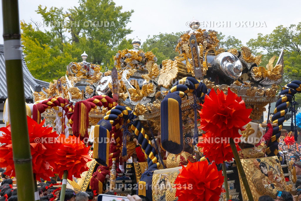兵庫県 灘のけんか祭り(宵宮) 拝殿前練り合わせ 妻鹿・宇佐崎・中村