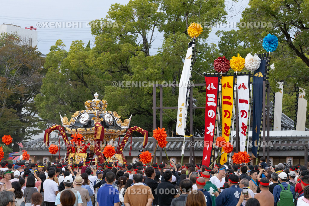 兵庫県 灘のけんか祭り(宵宮) 屋台宮出し 妻鹿