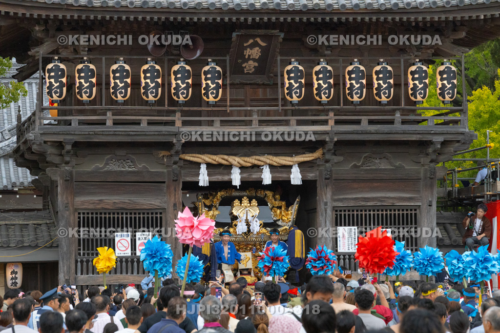 兵庫県 灘のけんか祭り(宵宮) 屋台楼門出し 中村