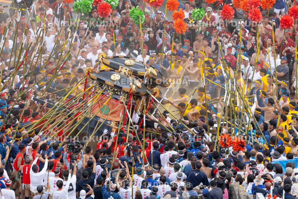 兵庫県 灘のけんか祭り(本宮) 神輿練り合わせ