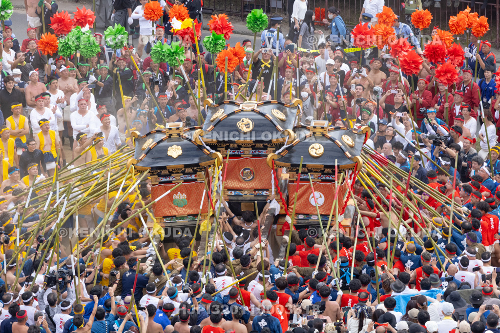 兵庫県 灘のけんか祭り(本宮) 神輿練り合わせ