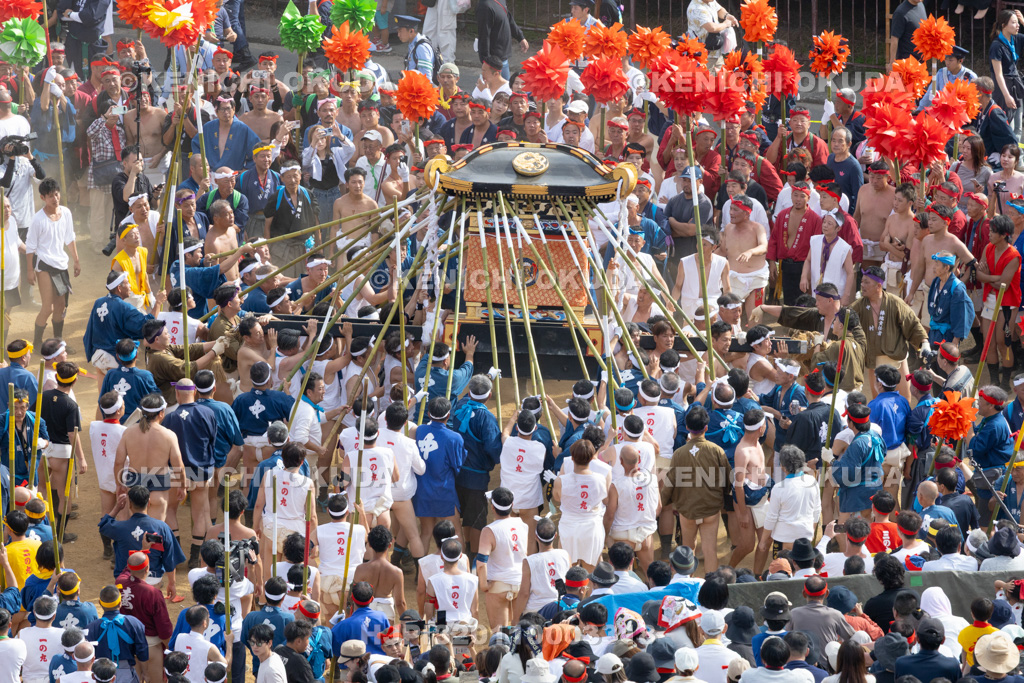兵庫県 灘のけんか祭り(本宮) 神輿練り合わせ