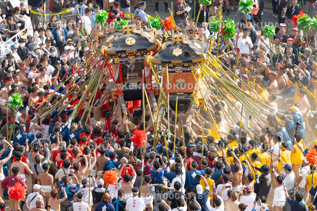 兵庫県 灘のけんか祭り(本宮) 神輿練り合わせ