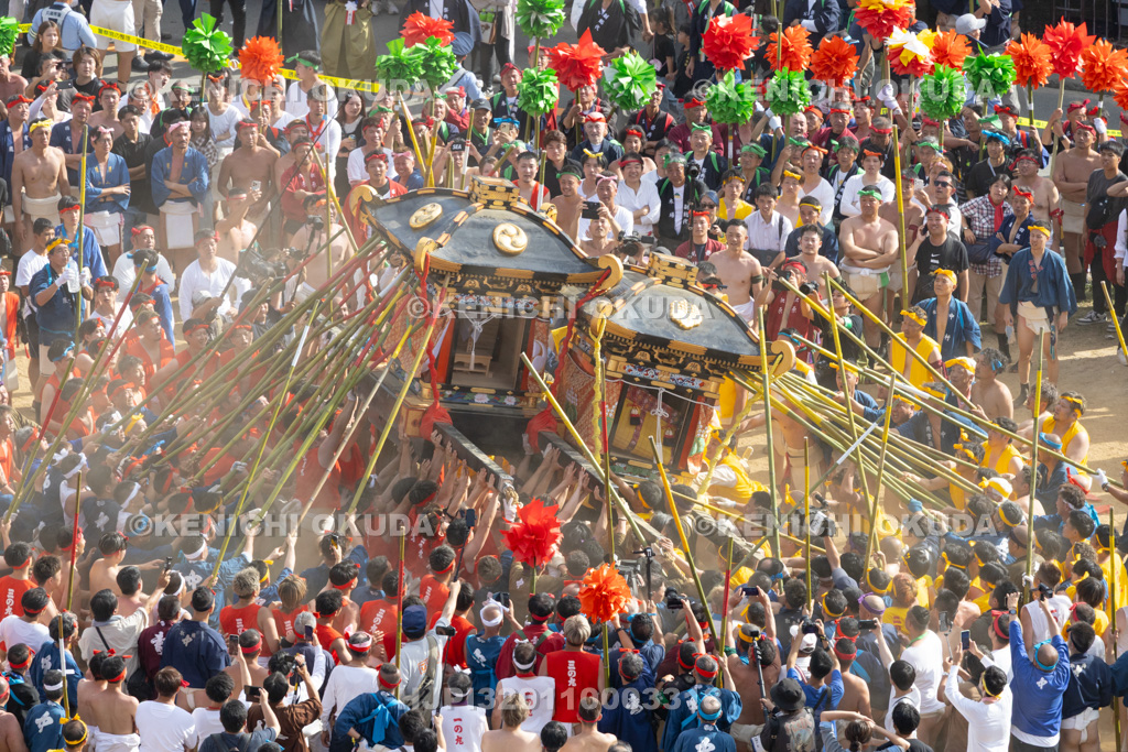 兵庫県　灘のけんか祭り（本宮）　神輿練り合わせ