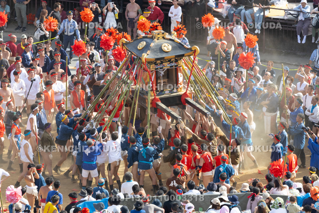 兵庫県 灘のけんか祭り(本宮) 神輿練り合わせ