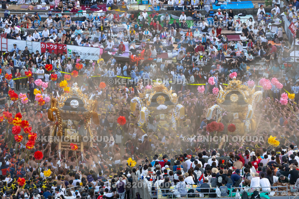 兵庫県 灘のけんか祭り(本宮) 屋台練り合わせ 宇佐崎・東山・八家