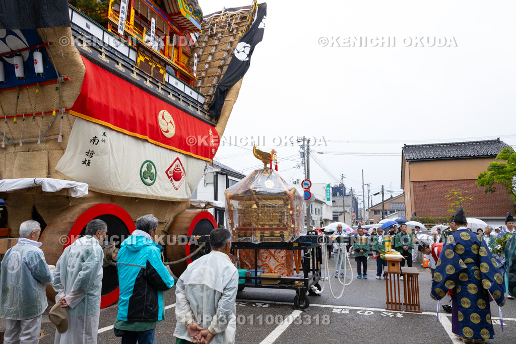 石川県 青柏祭 神輿巡幸 でか山(府中町) 神事(拝礼)