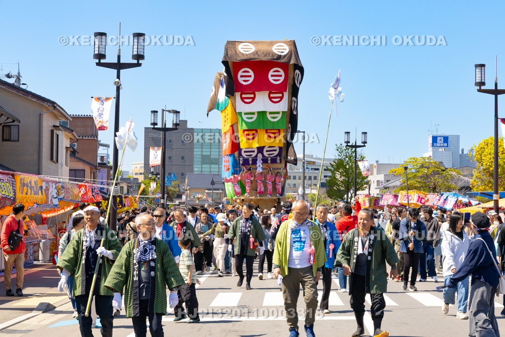 石川県　青柏祭　でか山（魚町）運行　裏山