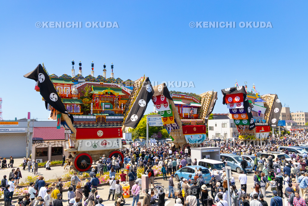 石川県 青柏祭 でか山 三台勢揃い(能登食祭市場前)