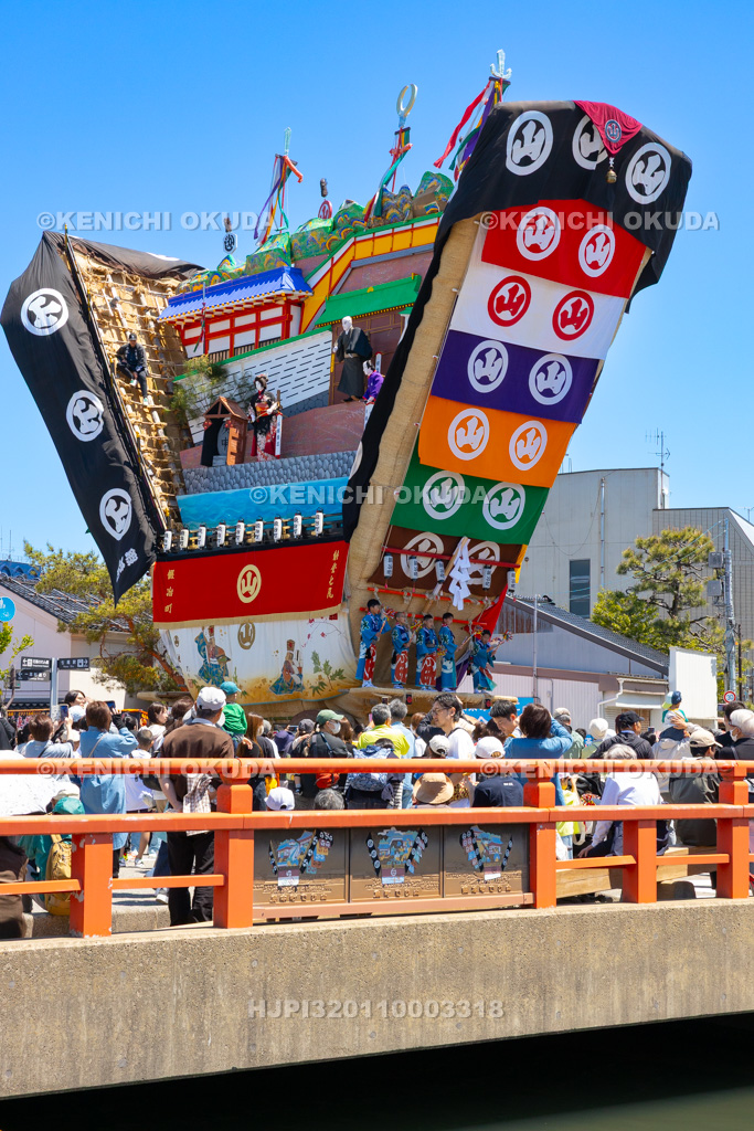 石川県 青柏祭 でか山(鍛冶町)運行