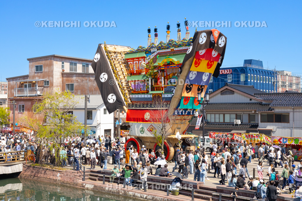 石川県　青柏祭　でか山（府中町）運行