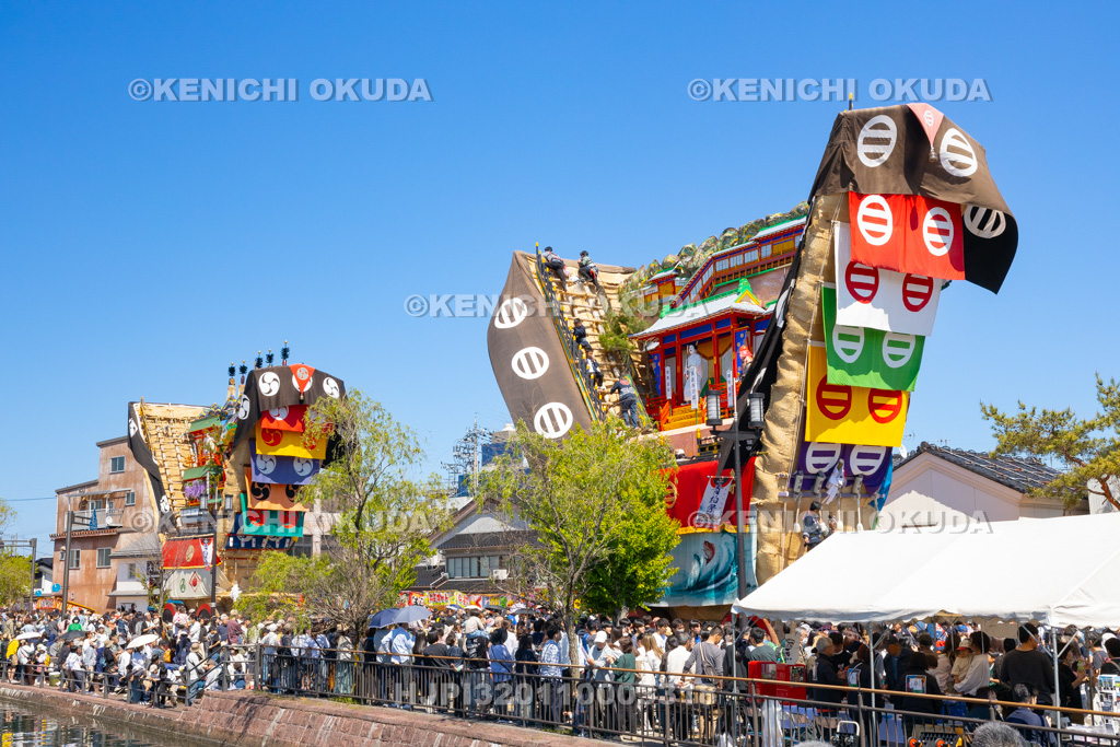 石川県　青柏祭　でか山（魚町・府中町）運行