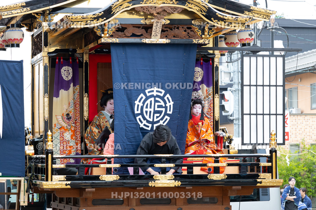 富山県 出町子供歌舞伎曳山祭 東町・吉江酒店前(二町揃い) 御所桜堀川夜討「弁慶上使の場」 口上