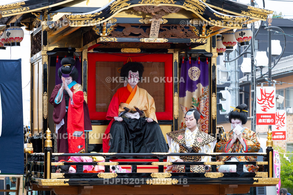 富山県 出町子供歌舞伎曳山祭 東町・吉江酒店前(二町揃い) 御所桜堀川夜討「弁慶上使の場」