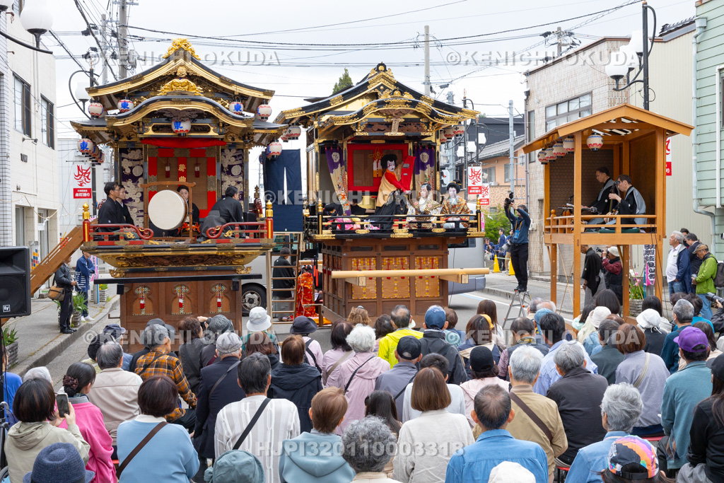 富山県　出町子供歌舞伎曳山祭　東町・吉江酒店前（二町揃い）　御所桜堀川夜討「弁慶上使の場」