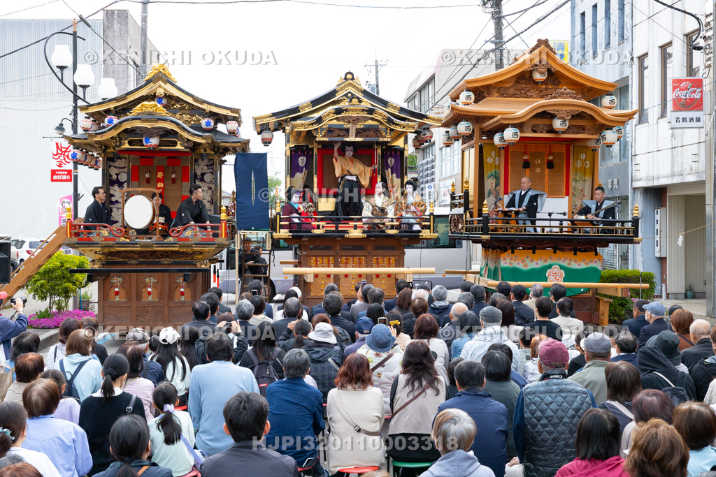 富山県 出町子供歌舞伎曳山祭 旧若鶴酒舗前(三町揃い) 御所桜堀川夜討「弁慶上使の場」