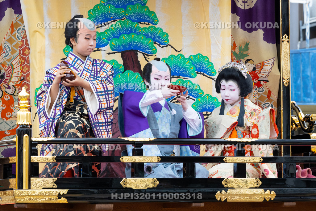 富山県 出町子供歌舞伎曳山祭 南町天満宮前 戎詣恋釣針「釣女」
