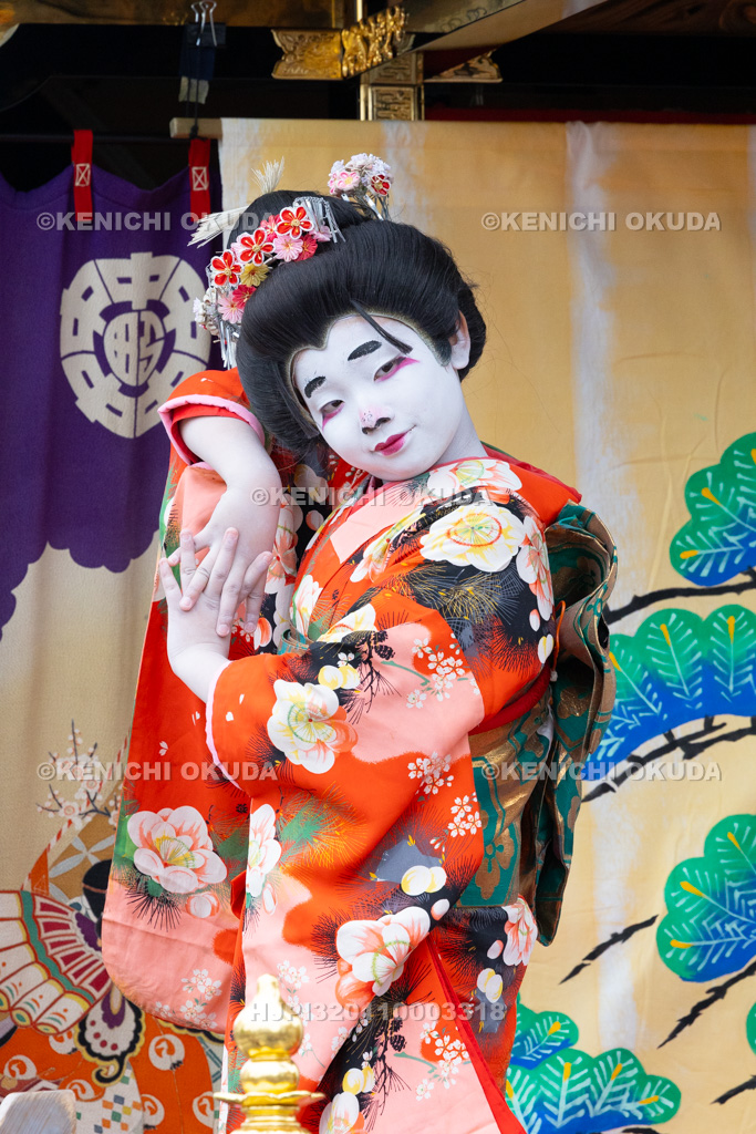 富山県　出町子供歌舞伎曳山祭　南町天満宮前　戎詣恋釣針「釣女」