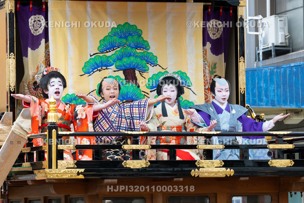 富山県 出町子供歌舞伎曳山祭 南町天満宮前 戎詣恋釣針「釣女」