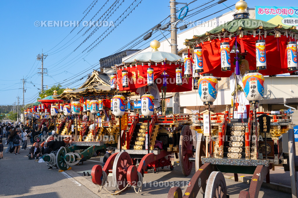 石川県 美川おかえり祭り 神幸祭 マルエ前 台車(神幸町・西新町ほか)曳き揃え