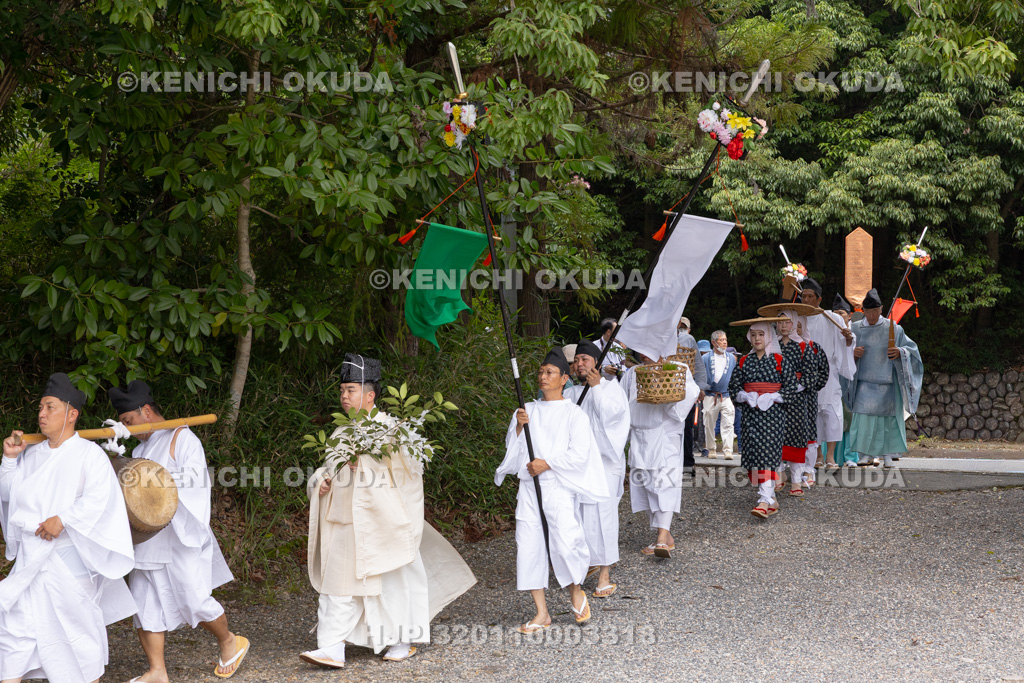 奈良県　石上神宮　神剣渡御祭