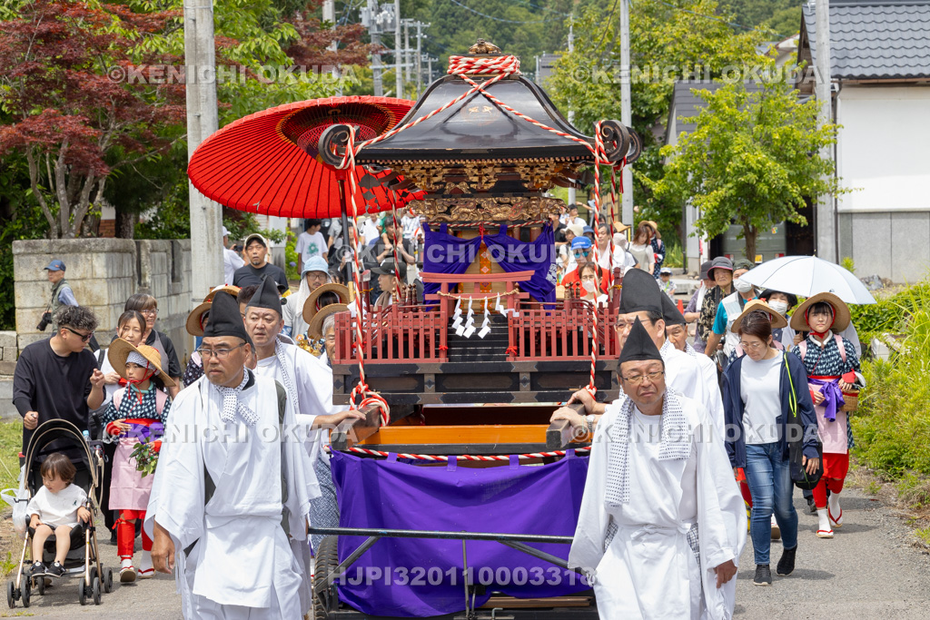 福島県　慶徳稲荷神社　御田植祭　渡御行列