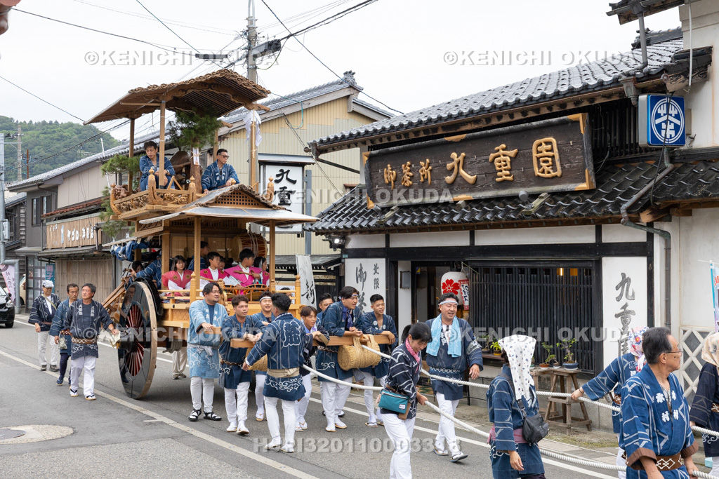 新潟県 村上大祭 宵祭り おしゃぎり巡行(九番・安良町)