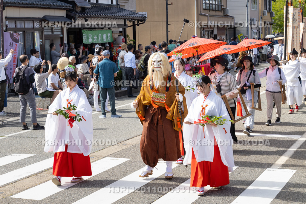 新潟県　村上大祭　本祭り　神輿渡御　猿田彦大神