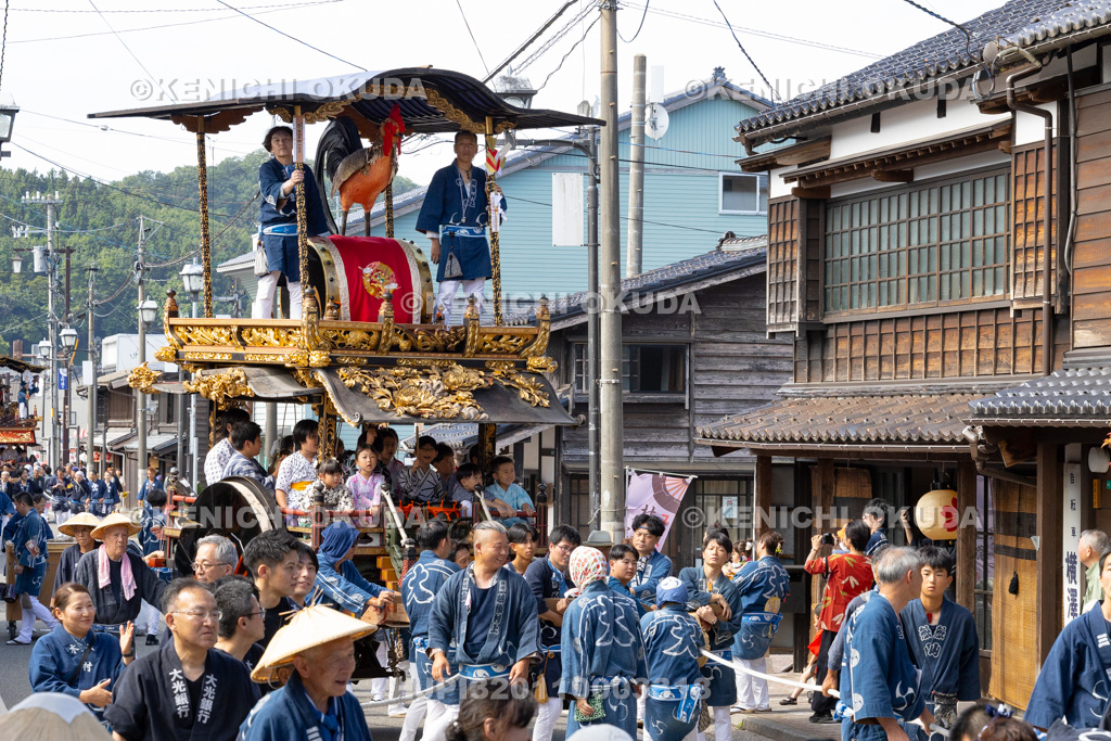 新潟県 村上大祭 本祭り おしゃぎり巡行(二番・大町)