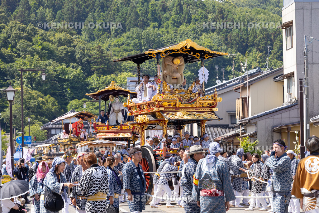 新潟県 村上大祭 本祭り おしゃぎり巡行