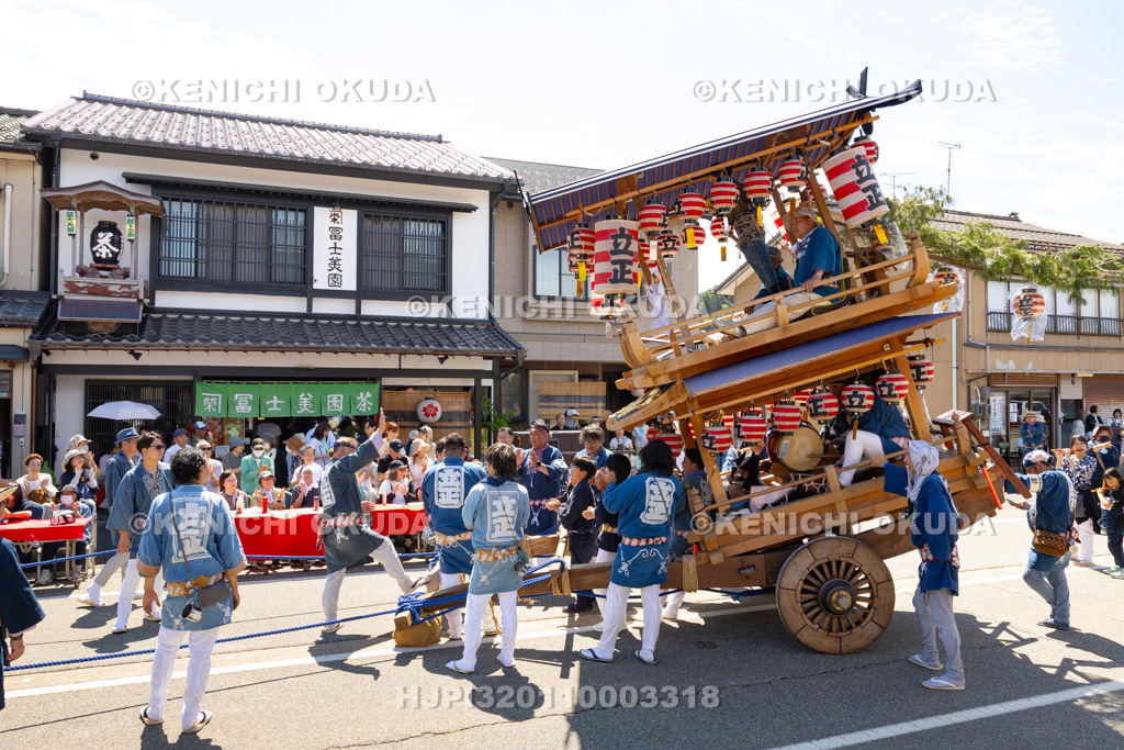 新潟県 村上大祭 本祭り おしゃぎり巡行(十九番・泉町)