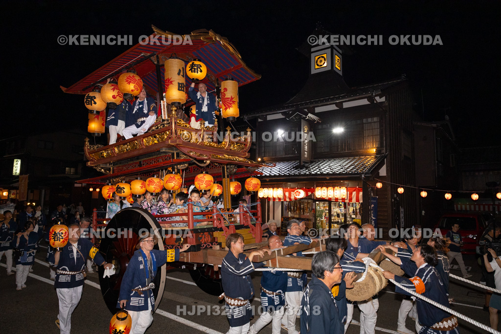 新潟県 村上大祭 本祭り おしゃぎり巡行(五番・小町)