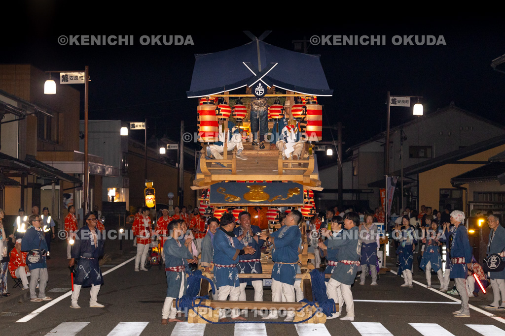 新潟県 村上大祭 本祭り おしゃぎり巡行(十九番・泉町)