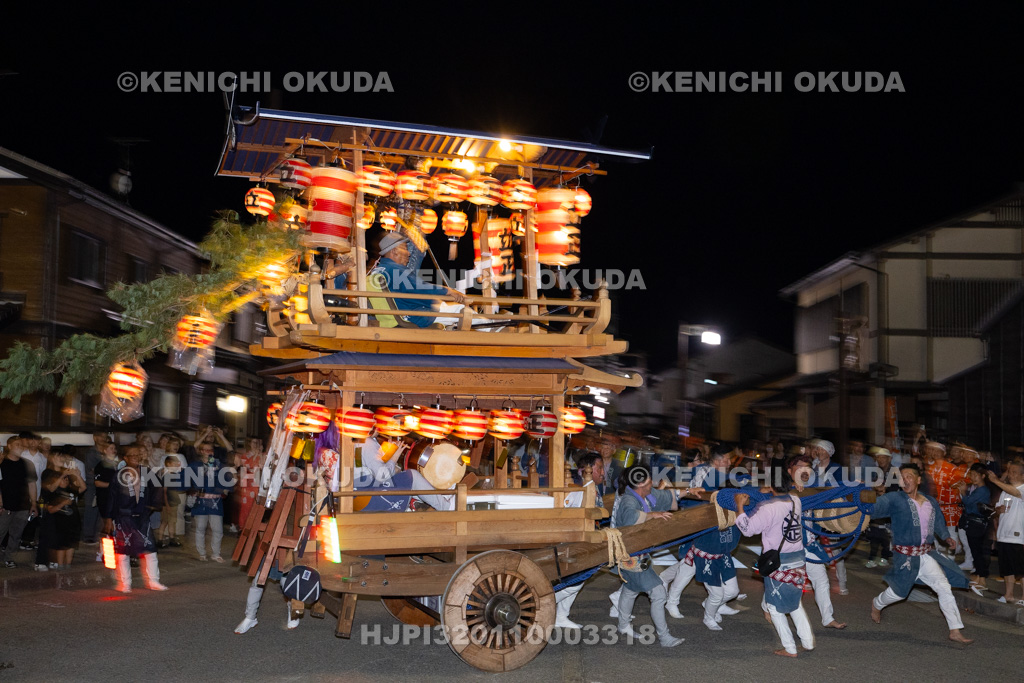 新潟県 村上大祭 本祭り おしゃぎり巡行(十九番・泉町)