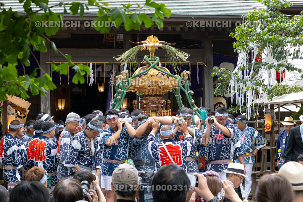 千葉県　佐原の大祭　夏祭り　神輿渡御　発輿