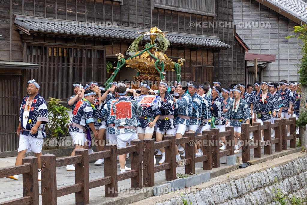 千葉県　佐原の大祭　夏祭り　神輿渡御