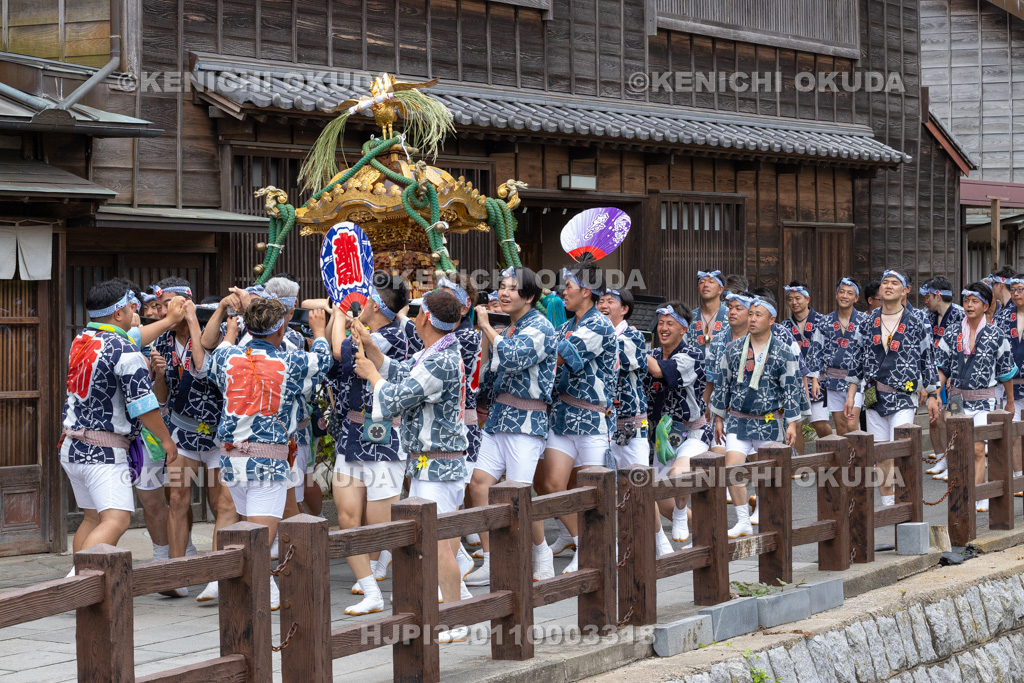 千葉県　佐原の大祭　夏祭り　神輿渡御