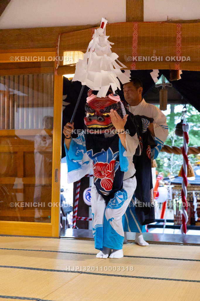 山梨県　平野天満宮　天王祭　天岩戸神楽奉納（拝殿）