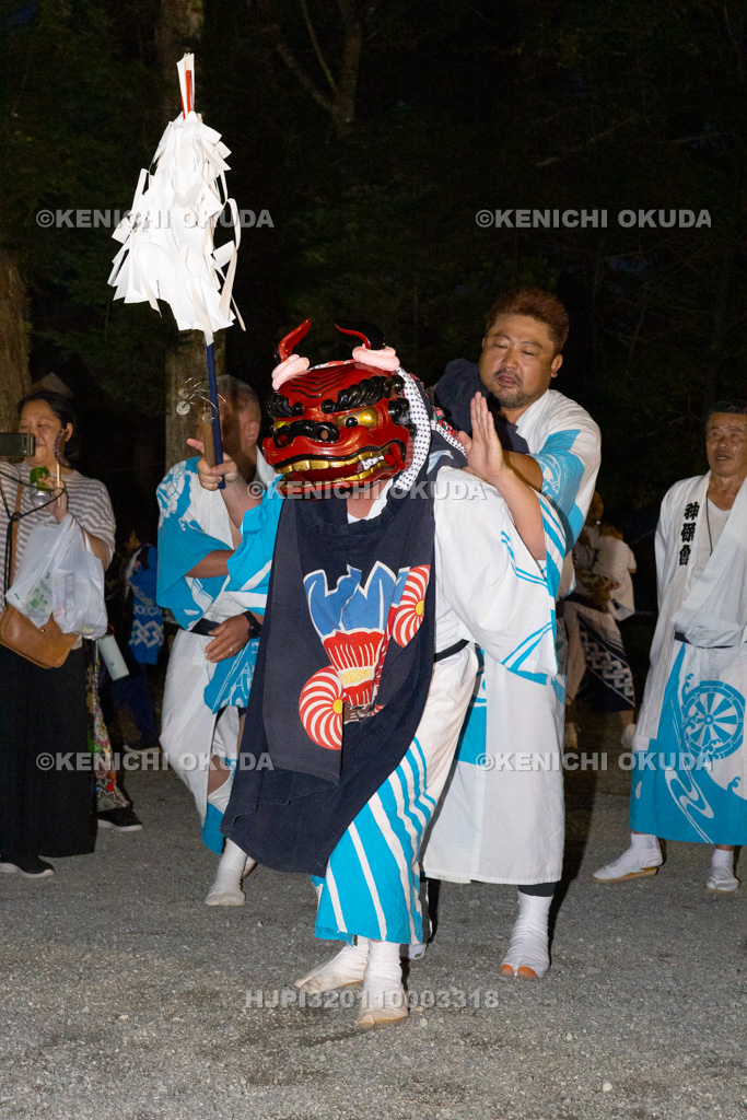 山梨県　平野天満宮　天王祭　天岩戸神楽奉納（境内）
